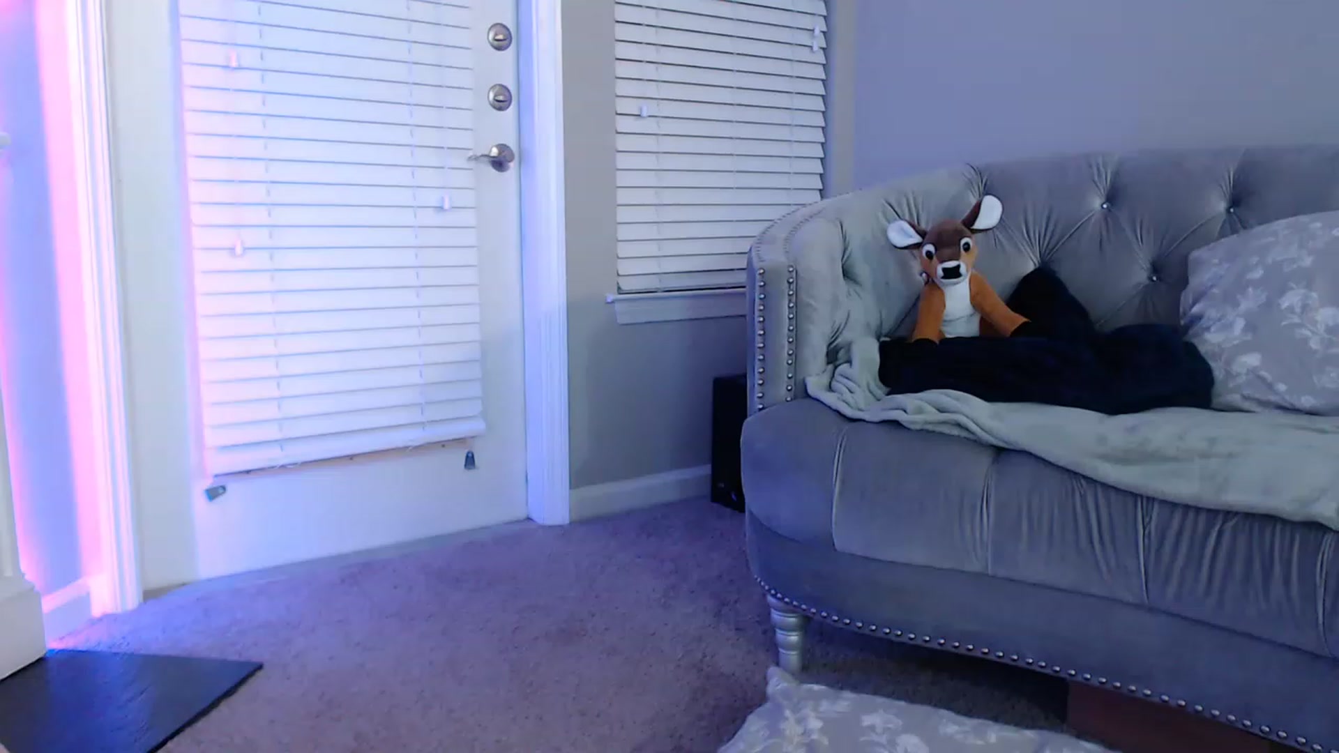 Gallery image thumbnail from Pink_Fawnnn's myfreecams stream on, 08/08/2023, 07:33 image 3 of 20