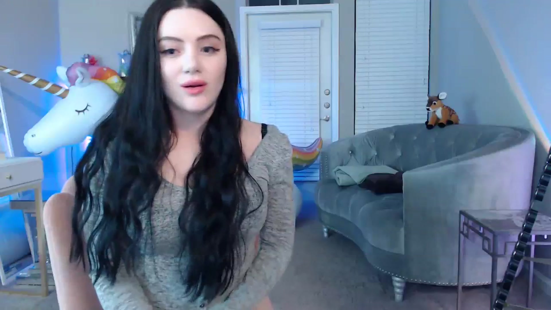 Gallery image thumbnail from Pink_Fawnnn's myfreecams stream on, 08/19/2023, 11:07 image 2 of 20