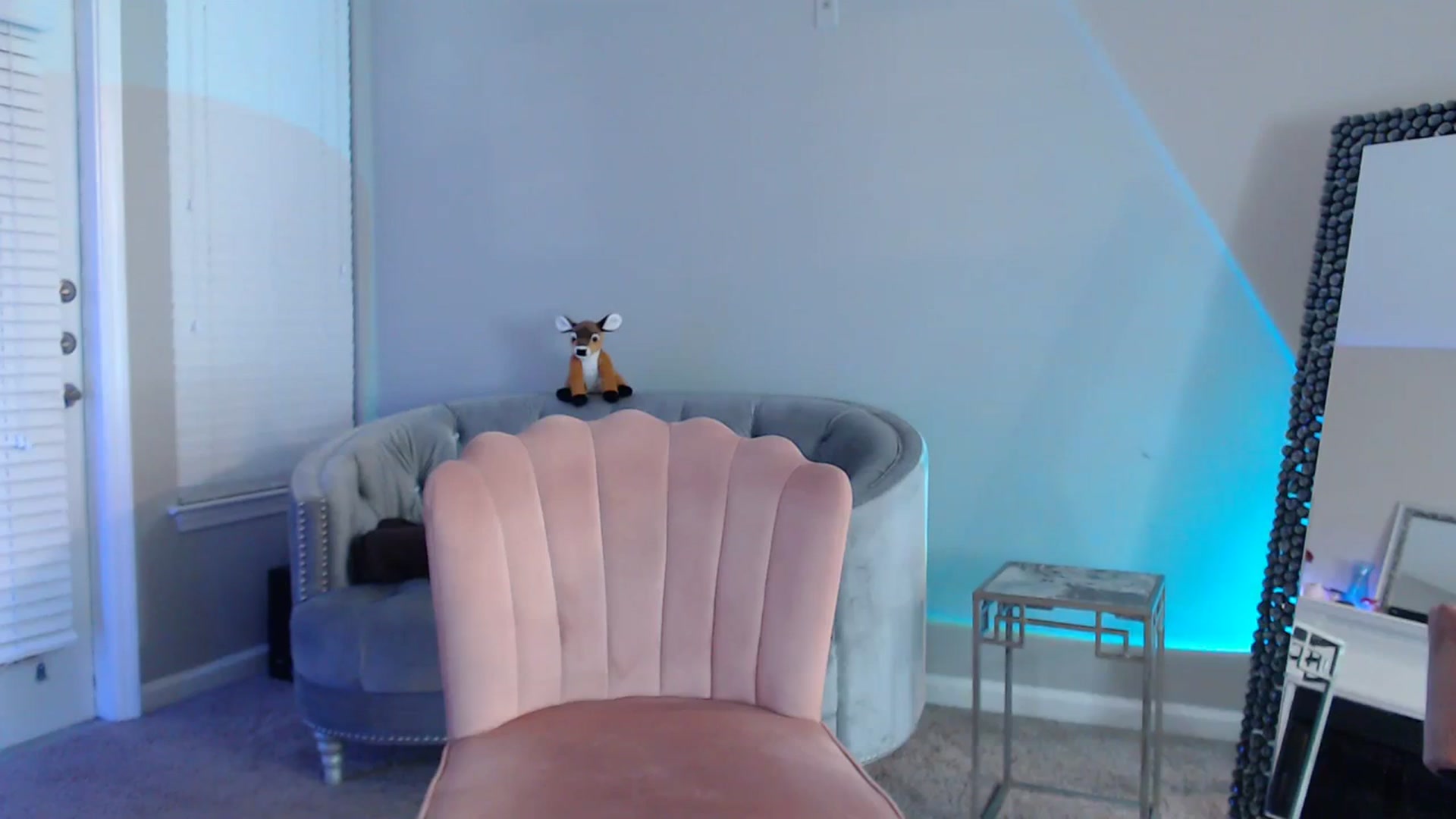 Gallery image thumbnail from Pink_Fawnnn's myfreecams stream on, 08/21/2023, 03:26 image 15 of 20
