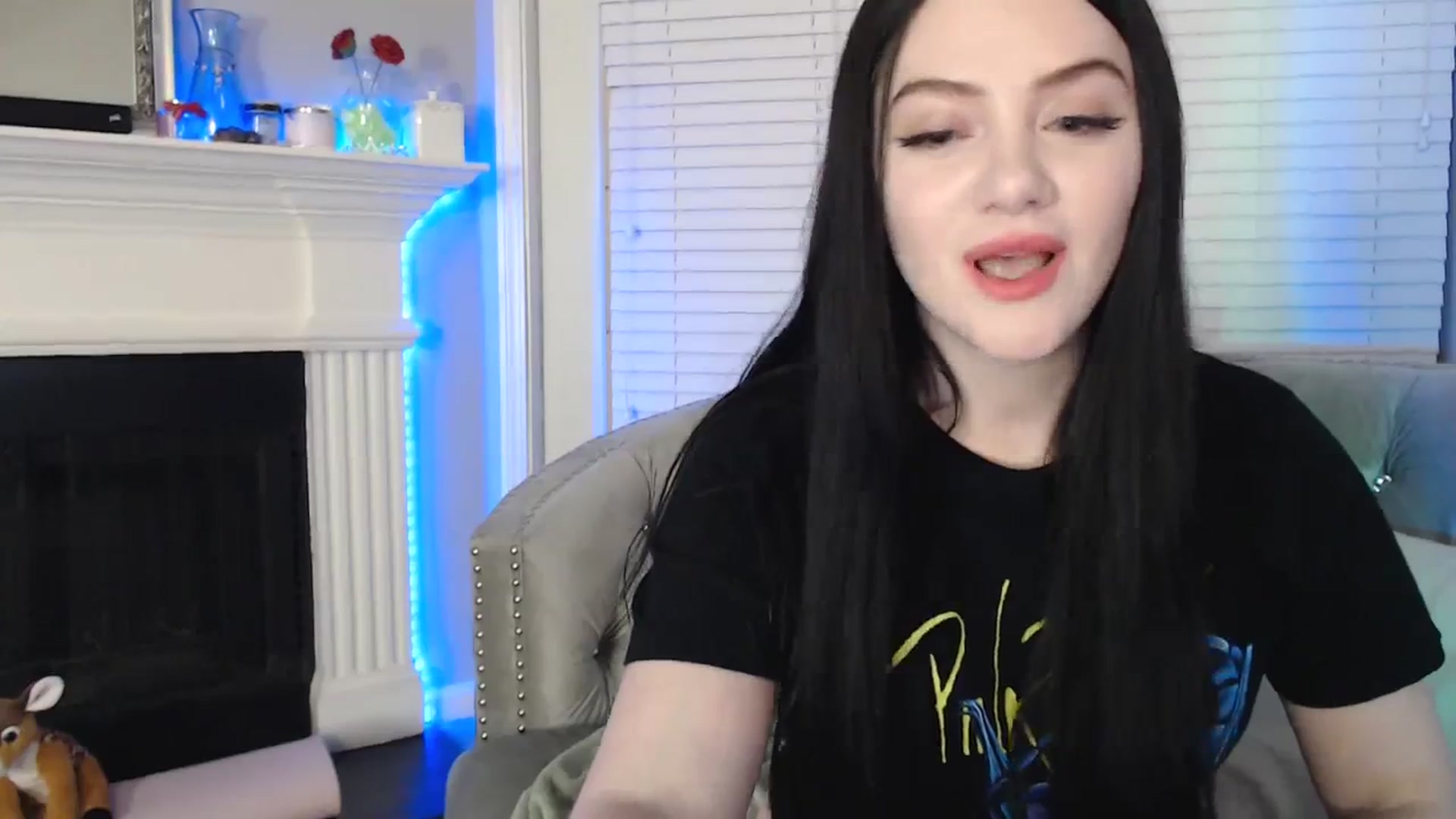 Gallery image thumbnail from Pink_Fawnnn's myfreecams stream on, 08/24/2023, 10:49 image 6 of 20