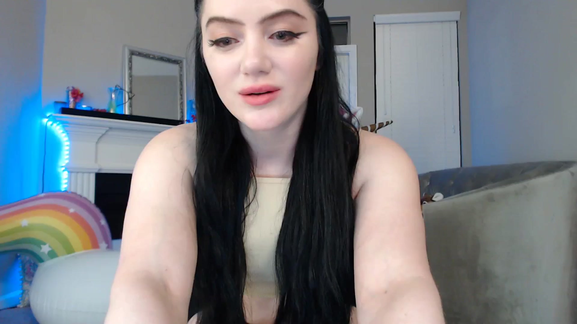 Gallery image thumbnail from Pink_Fawnnn's myfreecams stream on, 08/31/2023, 07:20 image 1 of 20