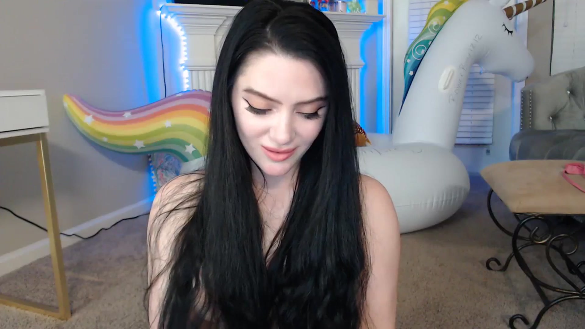 Gallery image thumbnail from Pink_Fawnnn's myfreecams stream on, 08/31/2023, 09:05 image 8 of 20