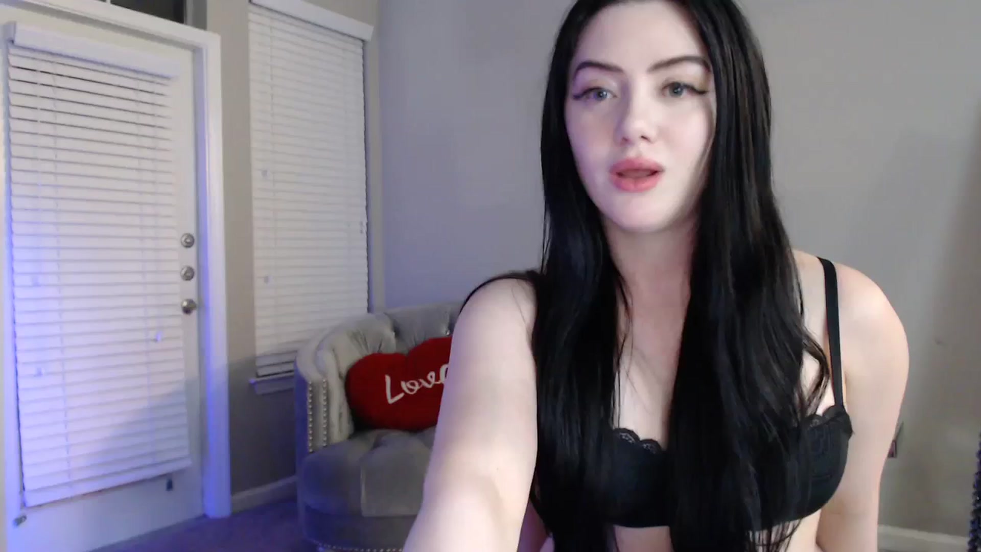 Gallery image thumbnail from Pink_Fawnnn's myfreecams stream on, 09/16/2023, 09:24 image 1 of 20