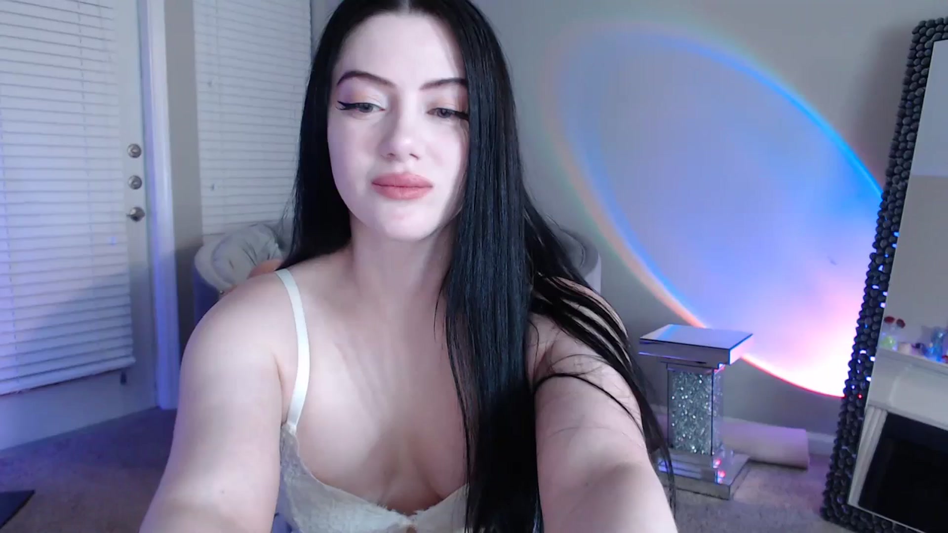 Gallery image thumbnail from Pink_Fawnnn's myfreecams stream on, 09/20/2023, 03:31 image 3 of 20