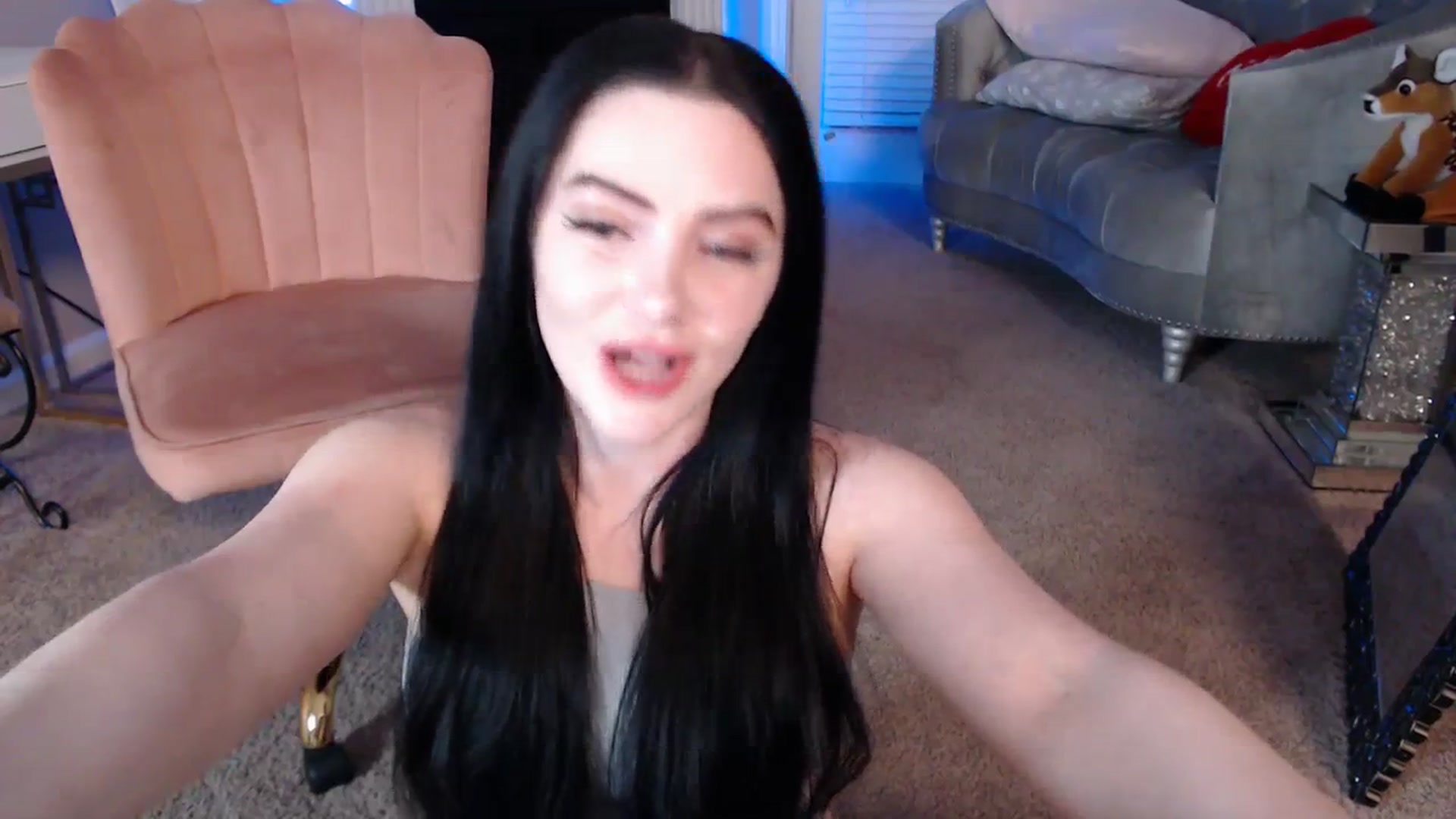 Gallery image thumbnail from Pink_Fawnnn's myfreecams stream on, 09/24/2023, 08:53 image 17 of 20