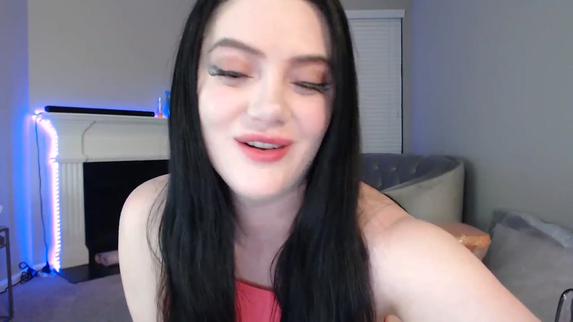 Gallery image thumbnail from Pink_Fawnnn's myfreecams stream on, 09/26/2023, 12:28 image 2 of 20