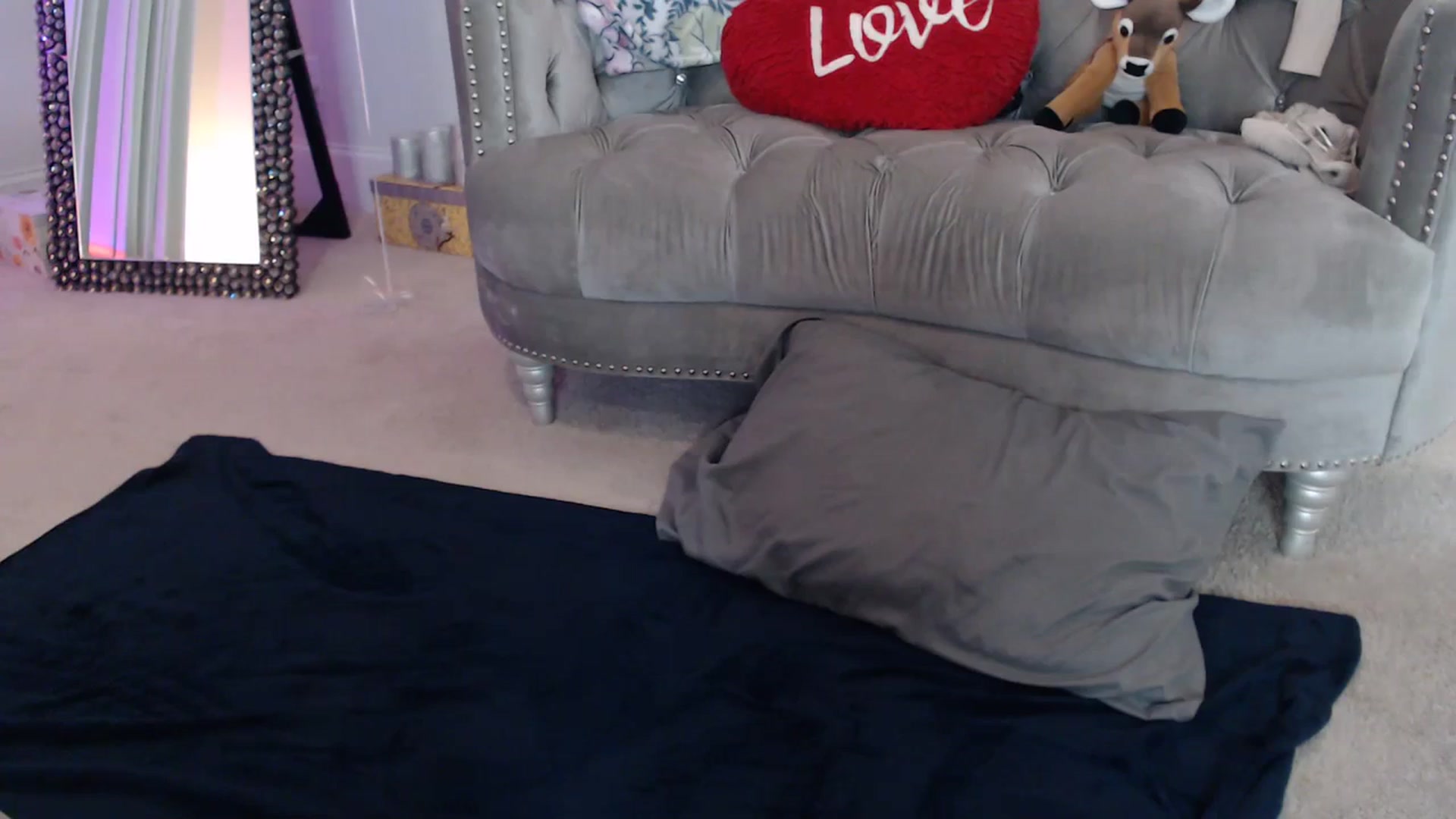 Gallery image thumbnail from Pink_Fawnnn's myfreecams stream on, 01/27/2024, 10:19 image 20 of 20