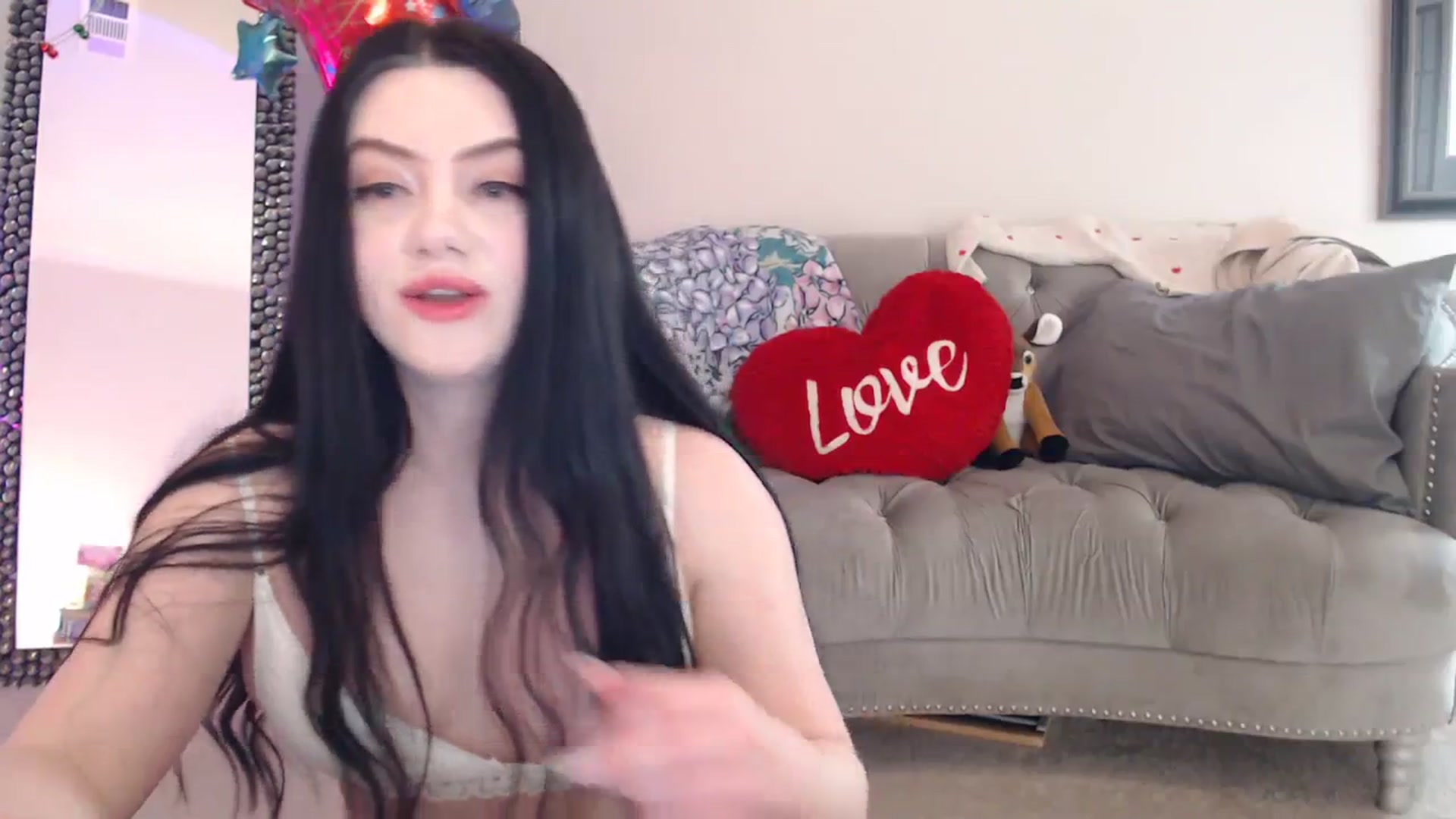 Gallery image thumbnail from Pink_Fawnnn's myfreecams stream on, 01/27/2024, 10:19 image 19 of 20