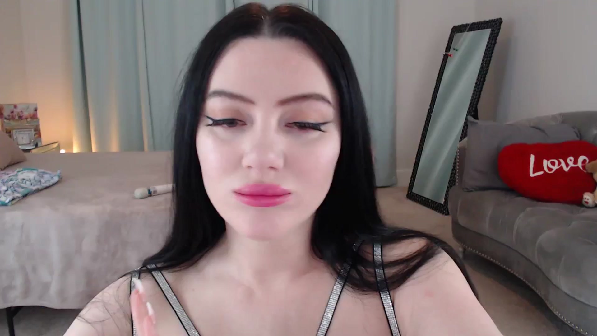 Gallery image thumbnail from Pink_Fawnnn's myfreecams stream on, 02/17/2024, 10:41 image 7 of 20