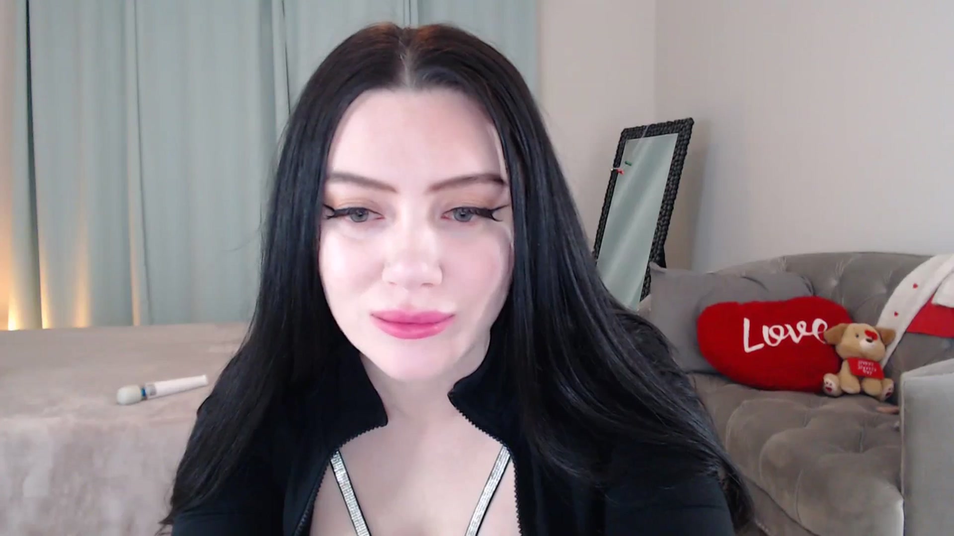 Gallery image thumbnail from Pink_Fawnnn's myfreecams stream on, 02/17/2024, 10:41 image 4 of 20