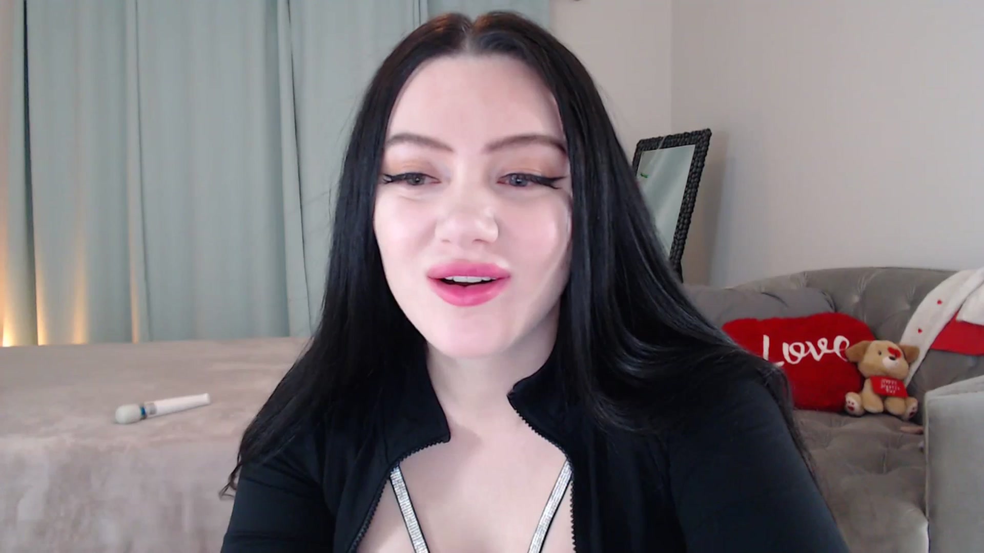 Gallery image thumbnail from Pink_Fawnnn's myfreecams stream on, 02/17/2024, 10:41 image 3 of 20