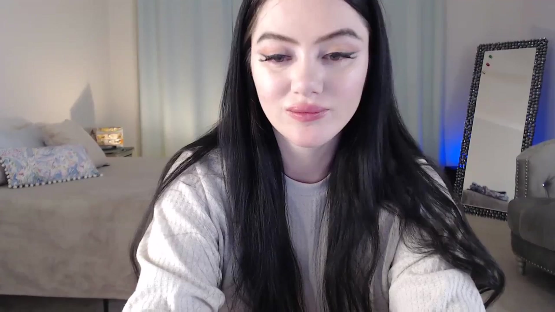 Gallery image thumbnail from Pink_Fawnnn's myfreecams stream on, 03/22/2024, 07:30 image 14 of 20