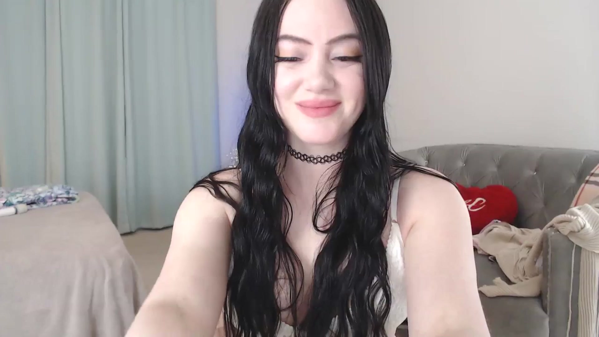 Gallery image thumbnail from Pink_Fawnnn's myfreecams stream on, 03/30/2024, 08:50 image 12 of 20