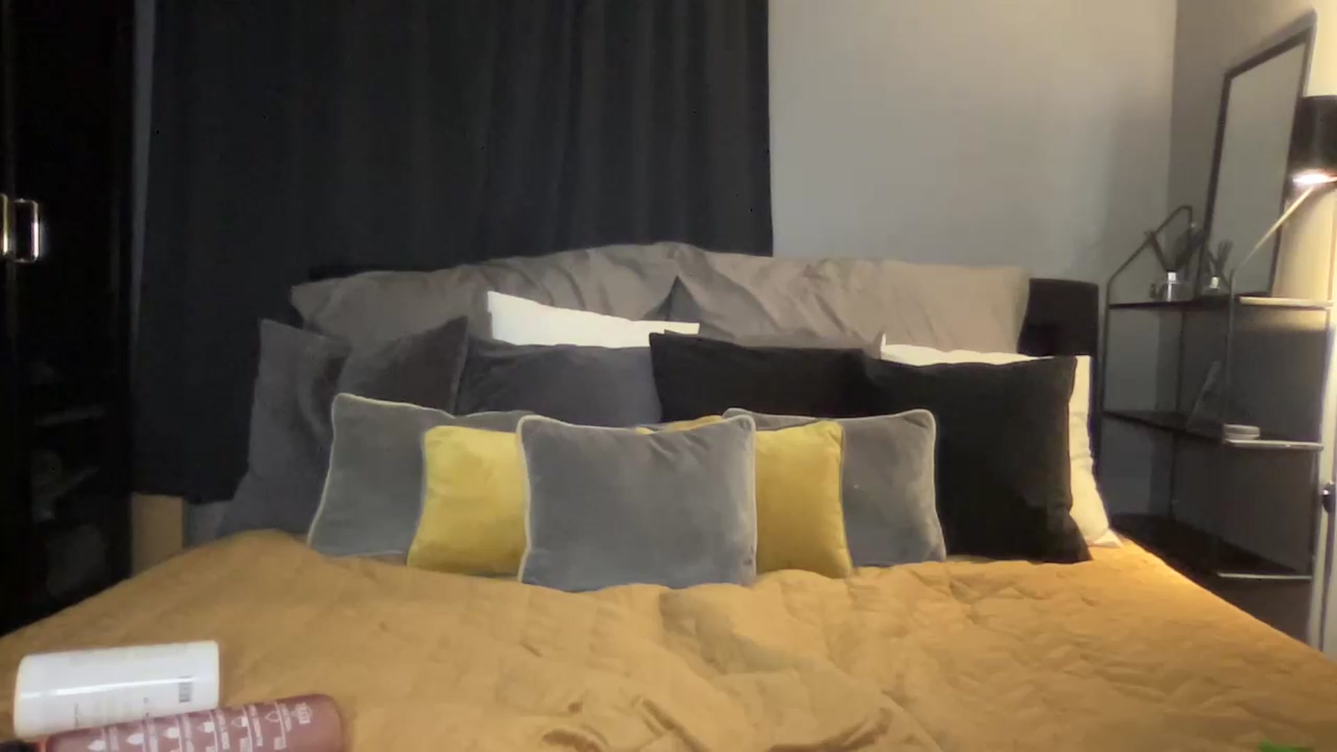 Gallery image thumbnail from Pink_zecret's myfreecams stream on, 01/17/2023, 15:03 image 17 of 20