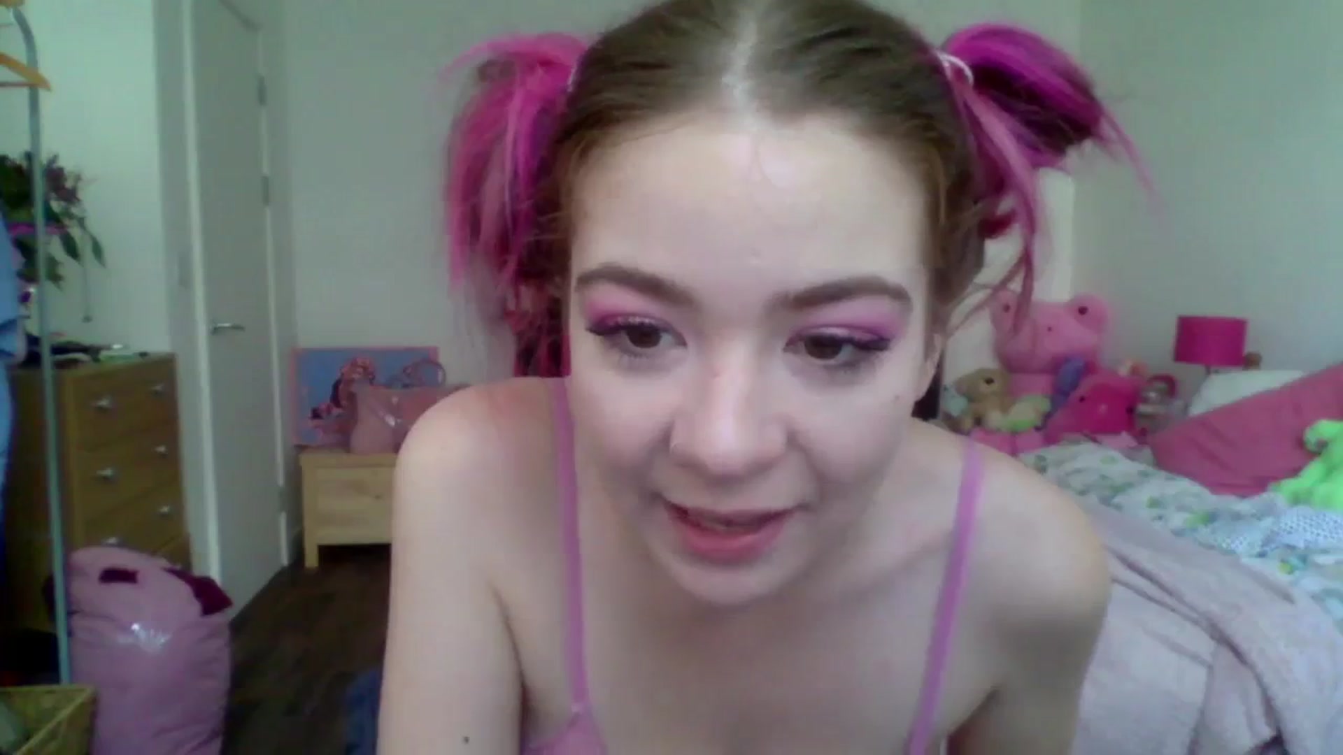 Gallery image thumbnail from Pinkbaby244's myfreecams stream on, 10/20/2023, 12:47 image 8 of 20