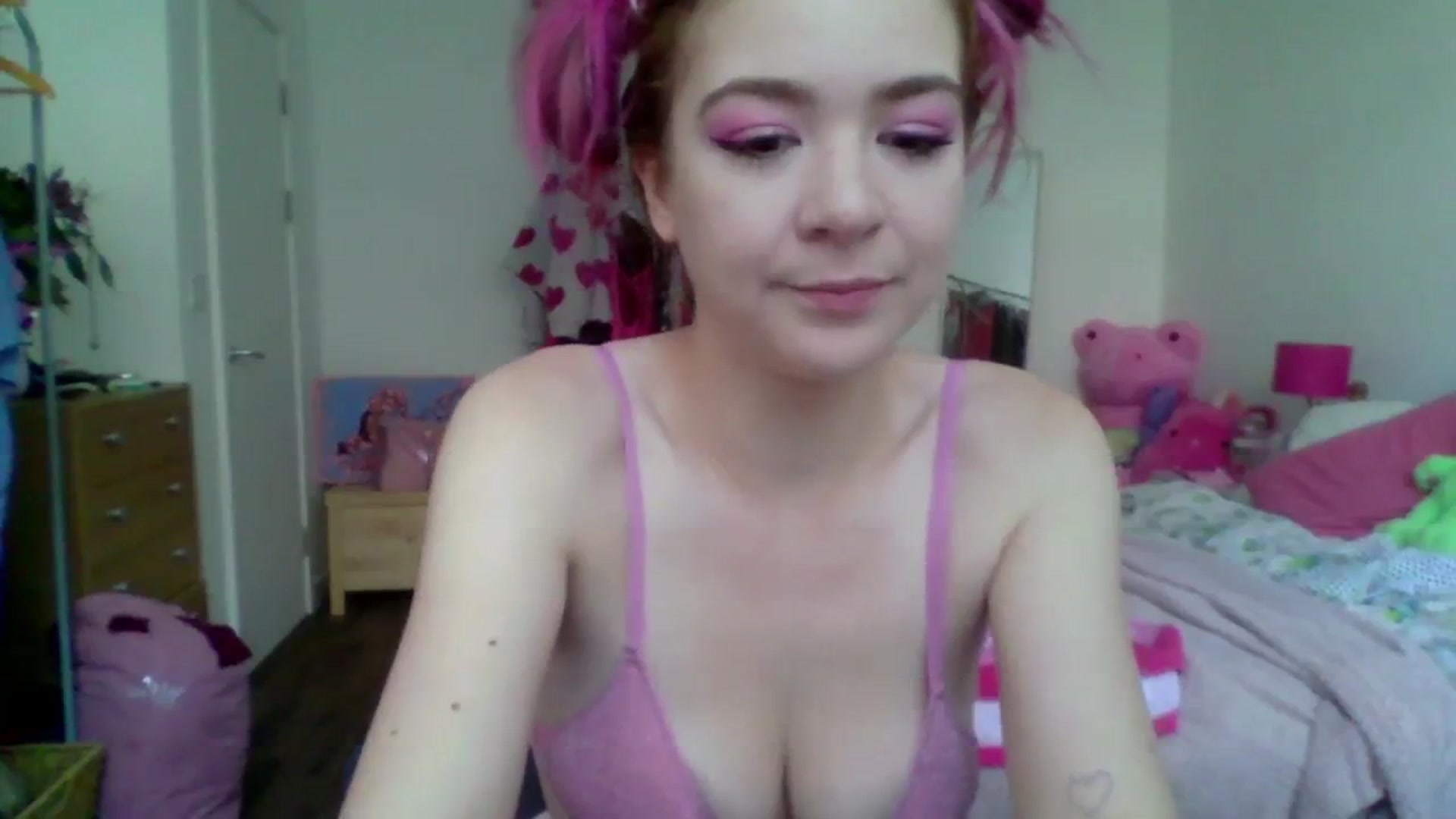 Gallery image thumbnail from Pinkbaby244's myfreecams stream on, 10/20/2023, 12:47 image 9 of 20