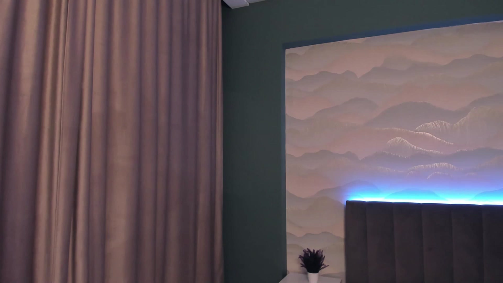 Gallery image thumbnail from Pinkgold_'s myfreecams stream on, 01/02/2023, 04:31 image 9 of 20