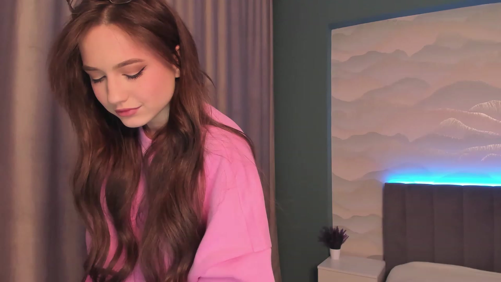 Gallery image thumbnail from Pinkgold_'s myfreecams stream on, 01/06/2023, 01:48 image 14 of 20