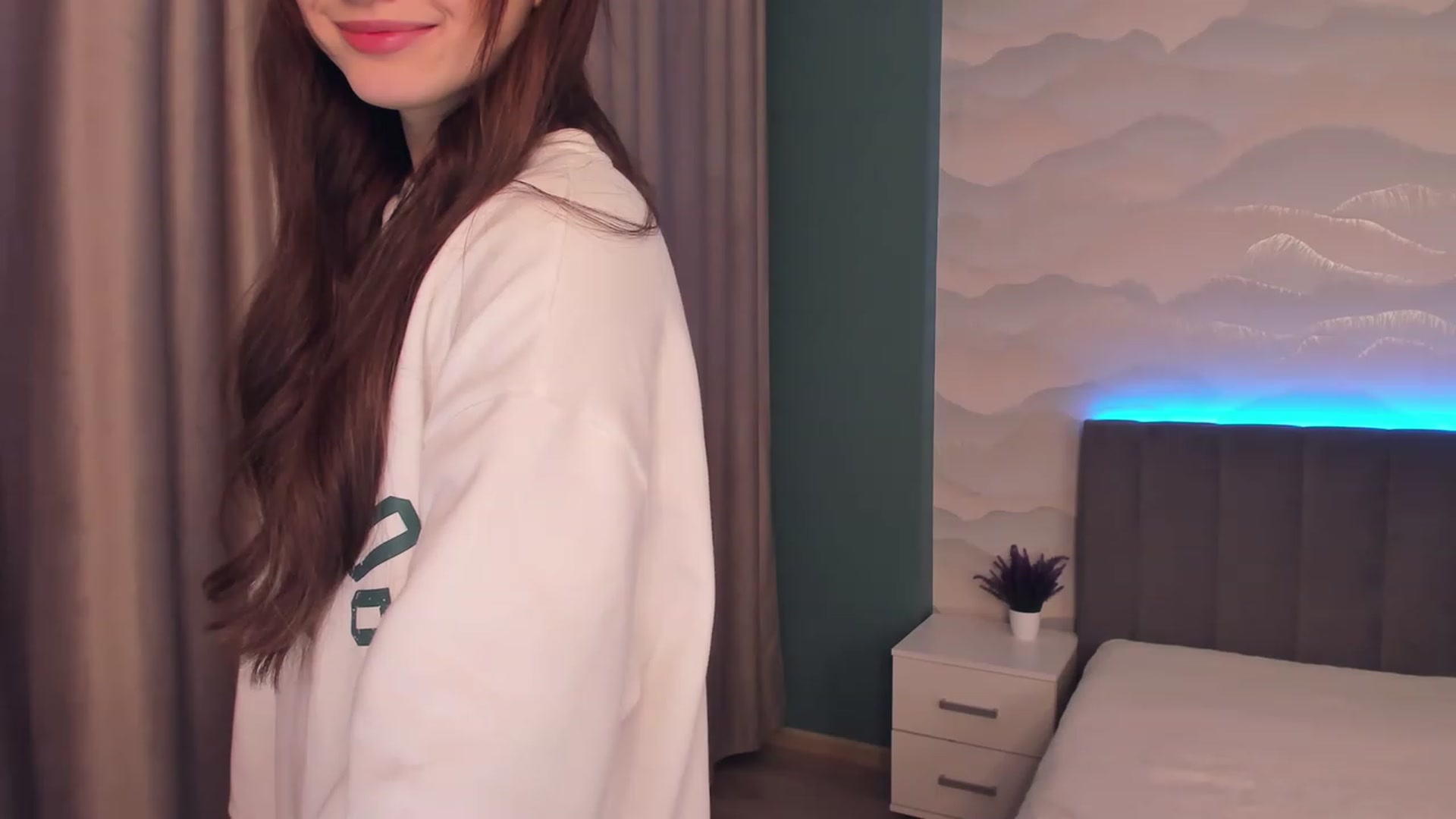 Gallery image thumbnail from Pinkgold_'s myfreecams stream on, 01/07/2023, 24:39 image 18 of 20