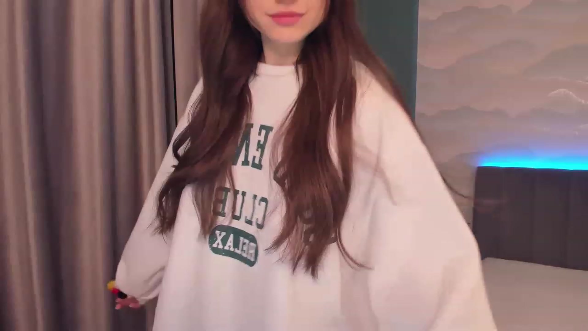 Gallery image thumbnail from Pinkgold_'s myfreecams stream on, 01/07/2023, 24:39 image 8 of 20