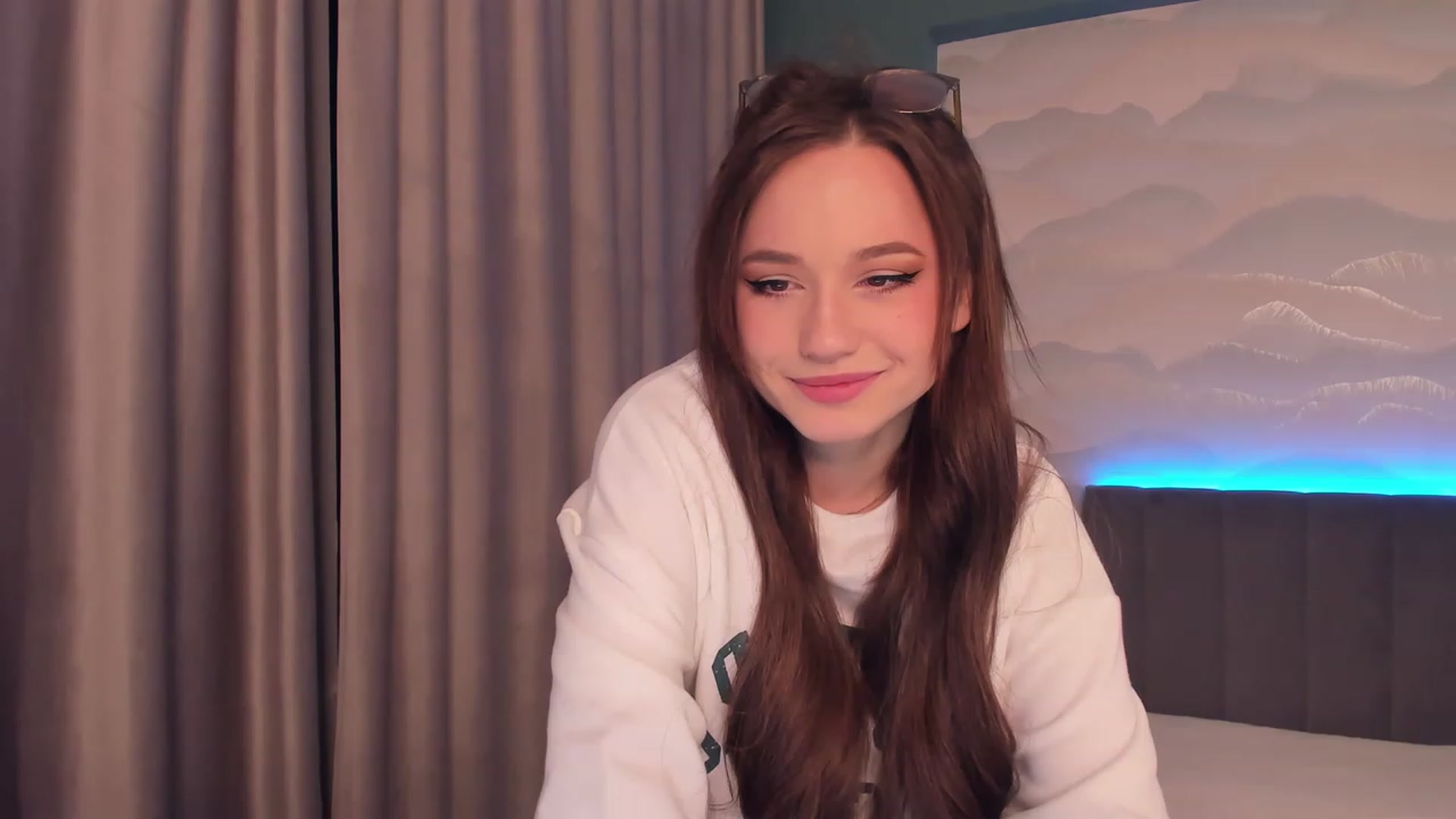 Gallery image thumbnail from Pinkgold_'s myfreecams stream on, 01/07/2023, 24:39 image 17 of 20