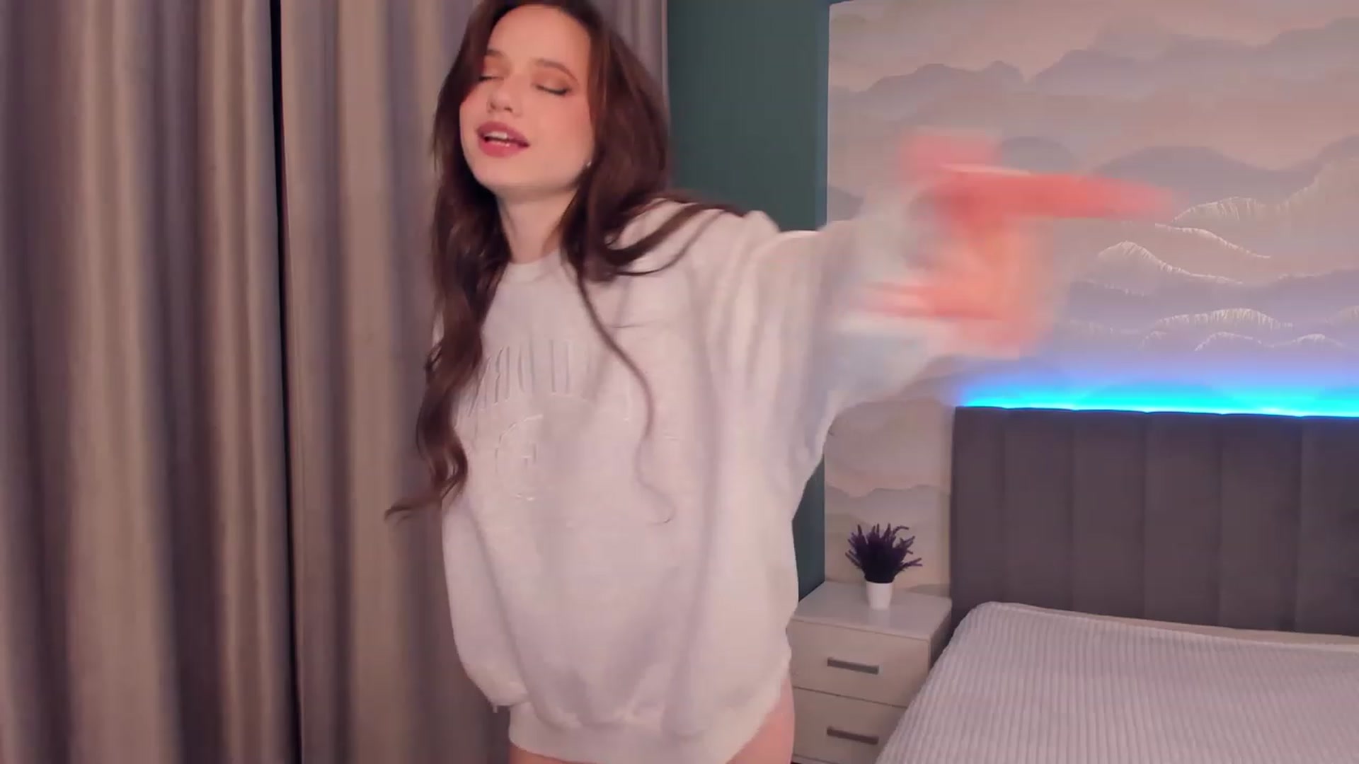 Gallery image thumbnail from Pinkgold_'s myfreecams stream on, 01/07/2023, 22:53 image 12 of 20