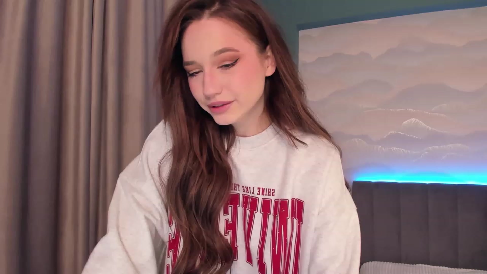 Gallery image thumbnail from Pinkgold_'s myfreecams stream on, 01/12/2023, 22:15 image 19 of 20