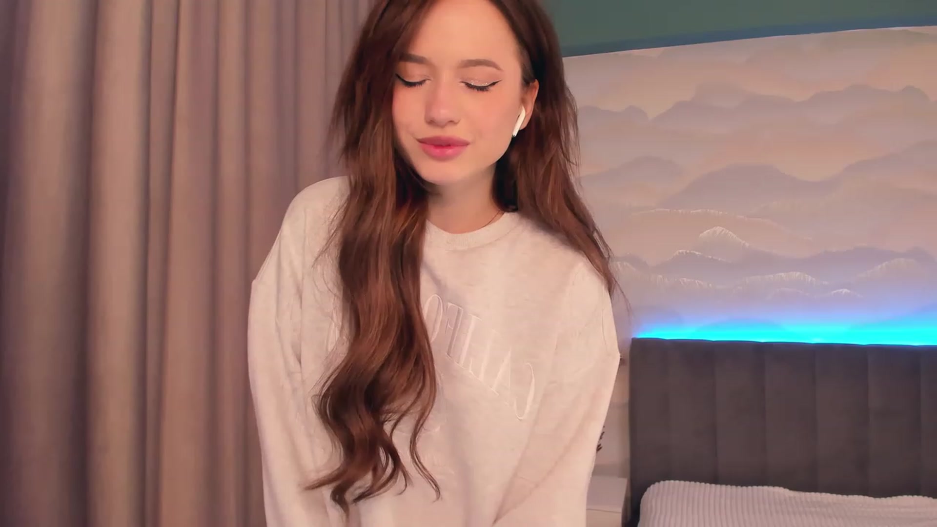 Gallery image thumbnail from Pinkgold_'s myfreecams stream on, 01/19/2023, 11:40 image 18 of 20