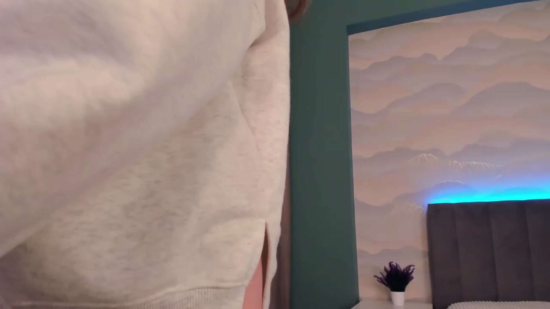 Gallery image thumbnail from Pinkgold_'s myfreecams stream on, 01/20/2023, 08:59 image 10 of 20