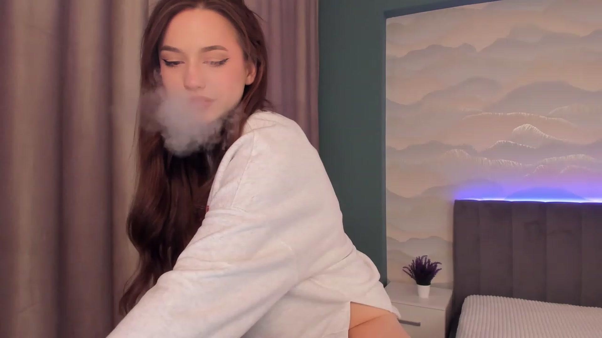 Gallery image thumbnail from Pinkgold_'s myfreecams stream on, 01/22/2023, 10:33 image 8 of 20