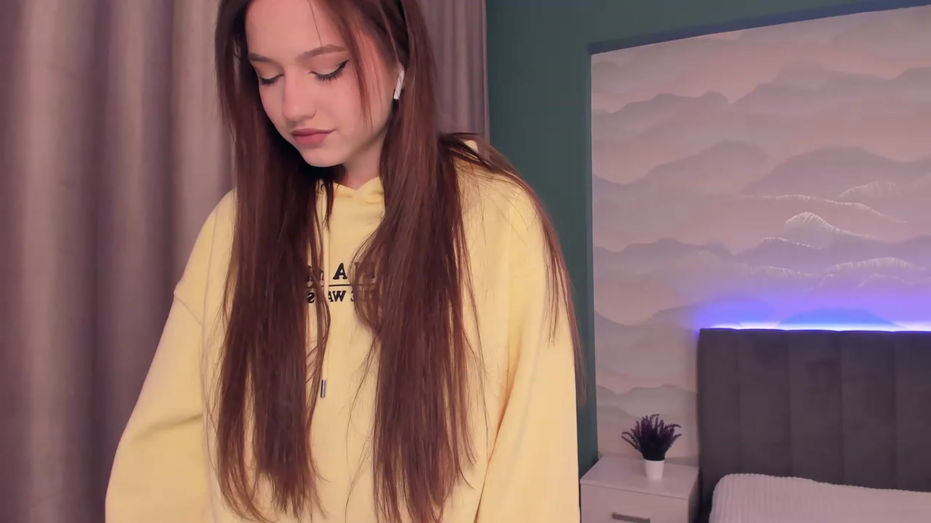 Gallery image thumbnail from Pinkgold_'s myfreecams stream on, 01/23/2023, 10:32 image 17 of 20