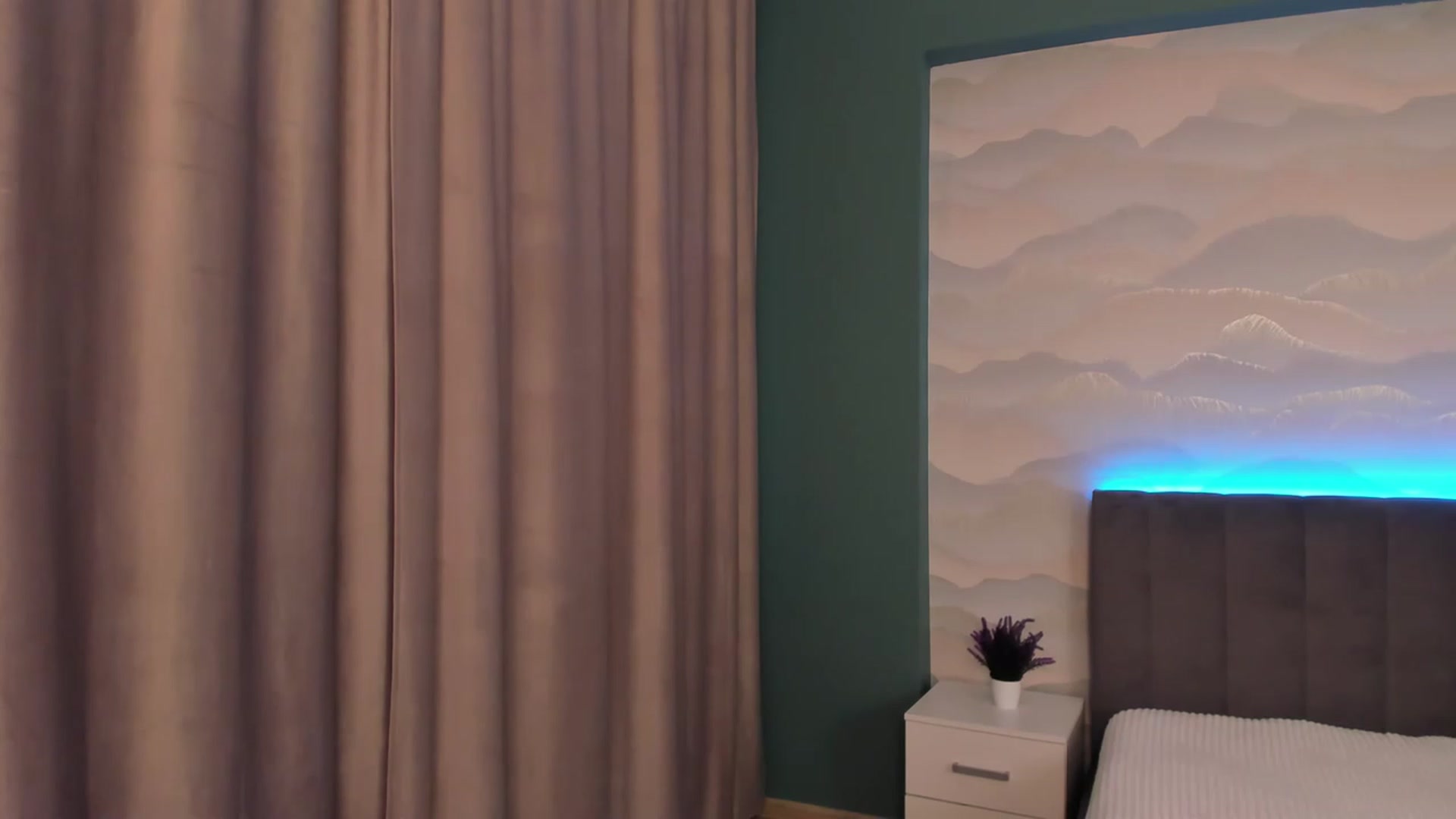 Gallery image thumbnail from Pinkgold_'s myfreecams stream on, 01/26/2023, 12:51 image 17 of 20