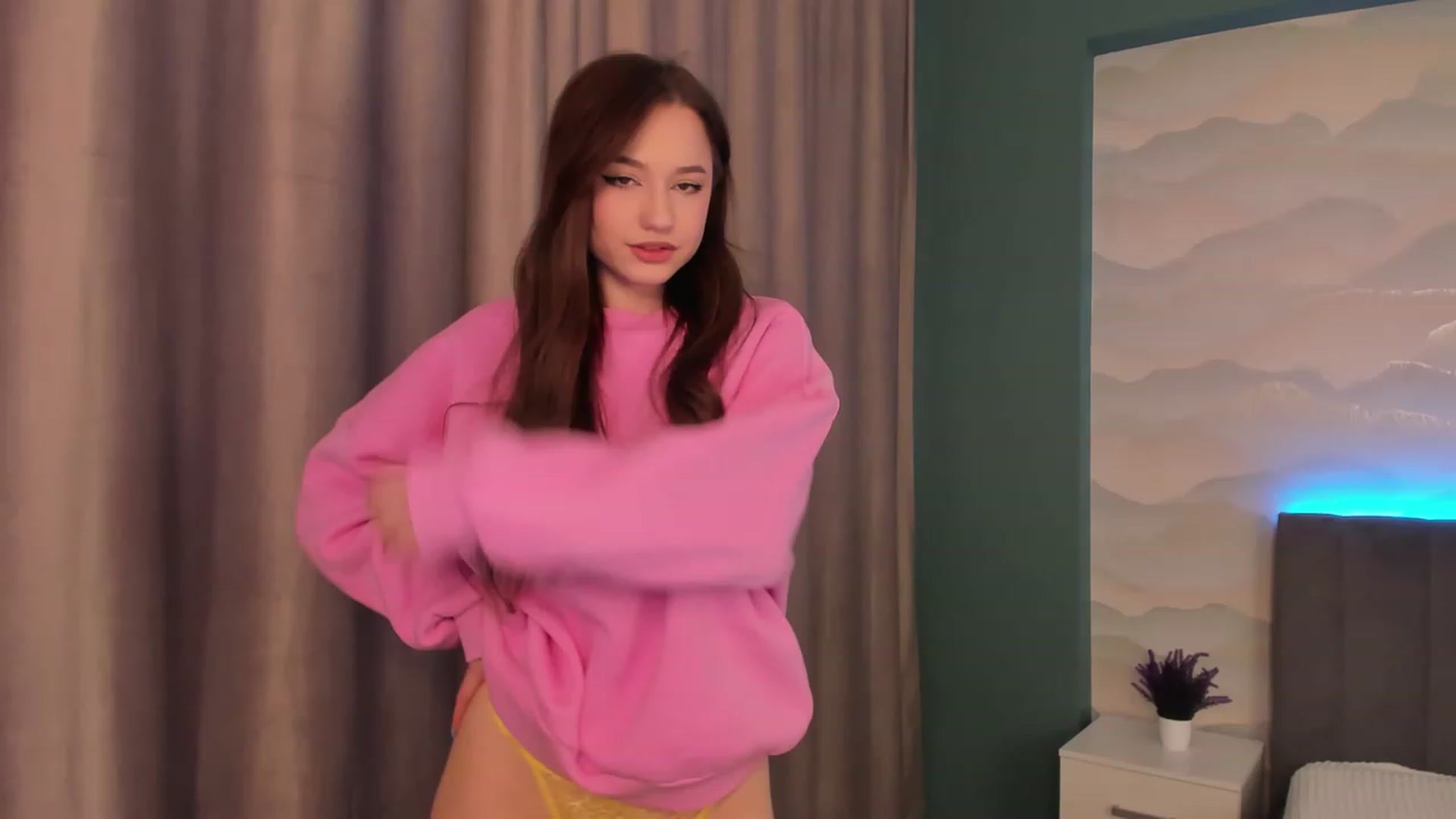 Gallery image thumbnail from Pinkgold_'s myfreecams stream on, 01/27/2023, 11:22 image 20 of 20