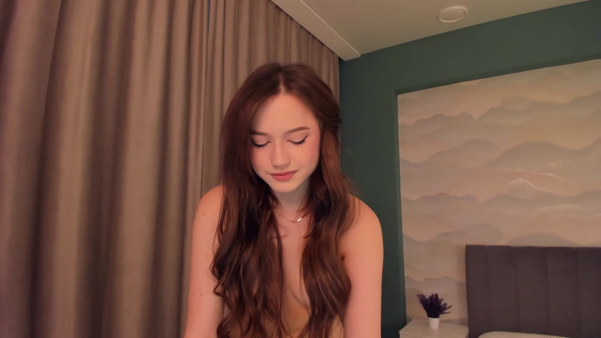 Gallery image thumbnail from Pinkgold_'s myfreecams stream on, 02/06/2023, 14:05 image 19 of 20