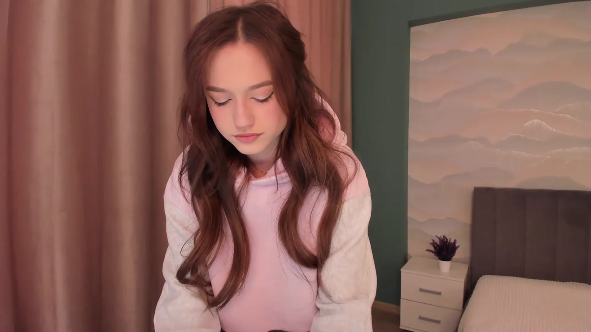 Gallery image thumbnail from Pinkgold_'s myfreecams stream on, 02/09/2023, 08:41 image 20 of 20