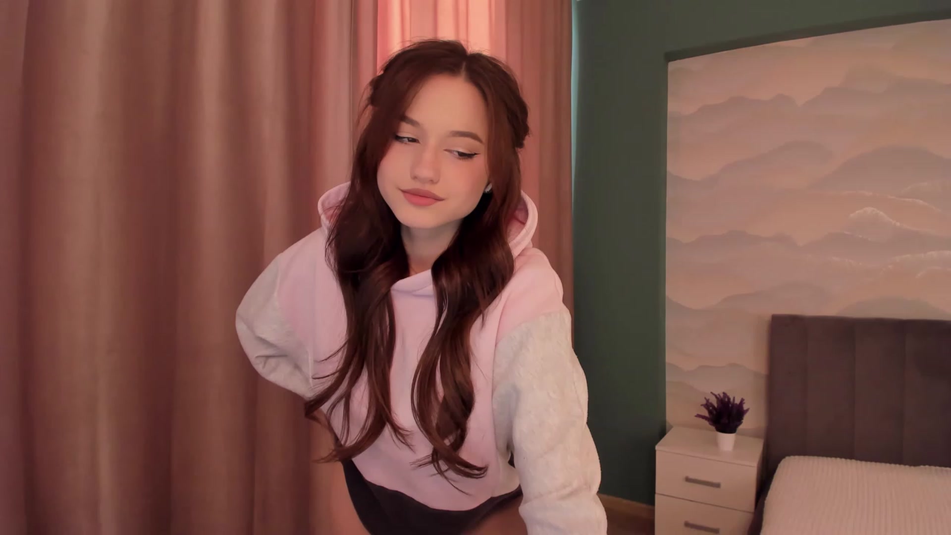 Gallery image thumbnail from Pinkgold_'s myfreecams stream on, 02/09/2023, 11:35 image 1 of 20