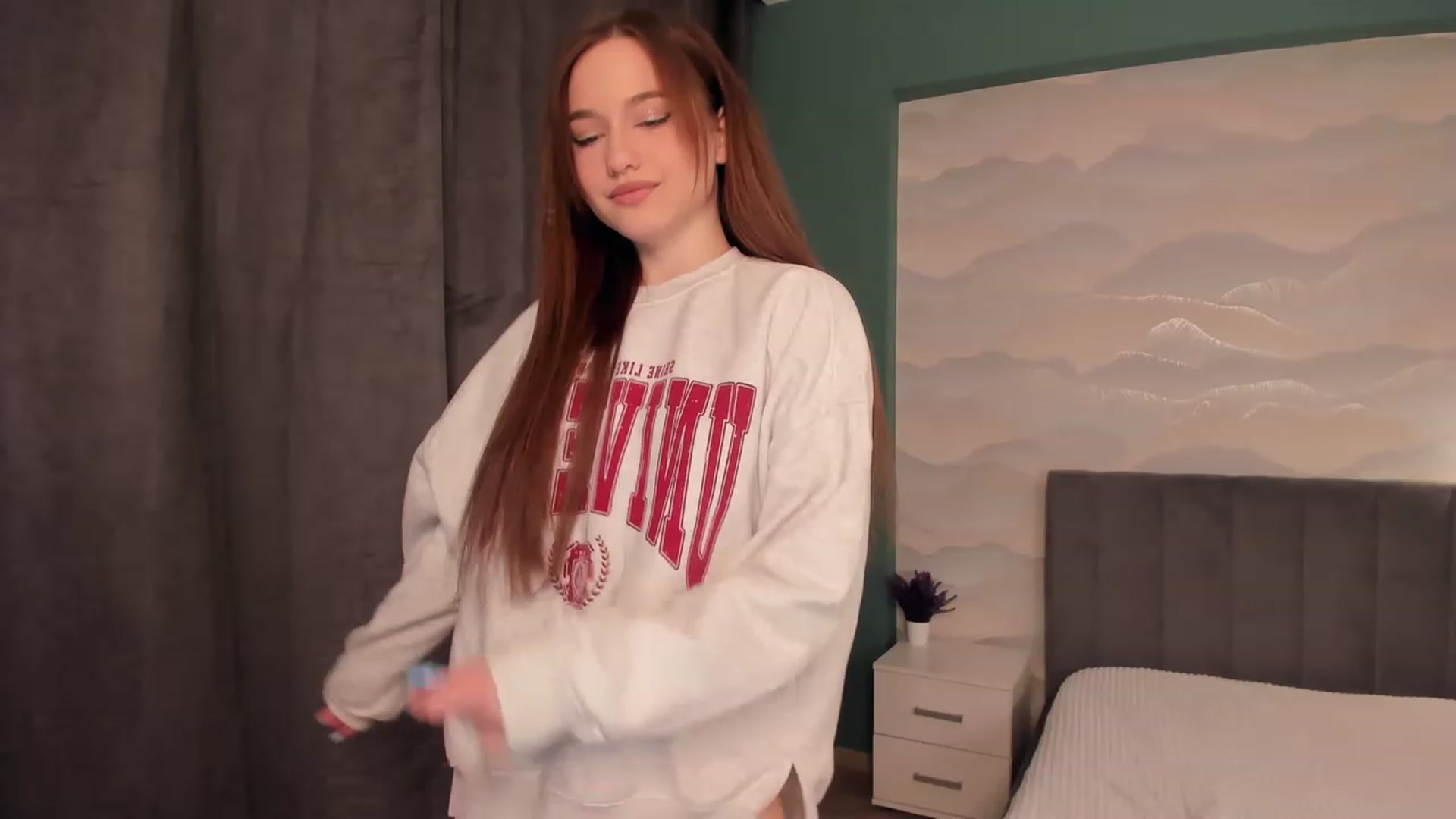 Gallery image thumbnail from Pinkgold_'s myfreecams stream on, 02/13/2023, 15:02 image 19 of 20