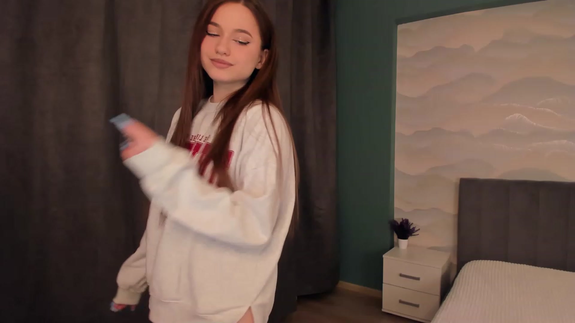 Gallery image thumbnail from Pinkgold_'s myfreecams stream on, 02/13/2023, 18:25 image 3 of 20