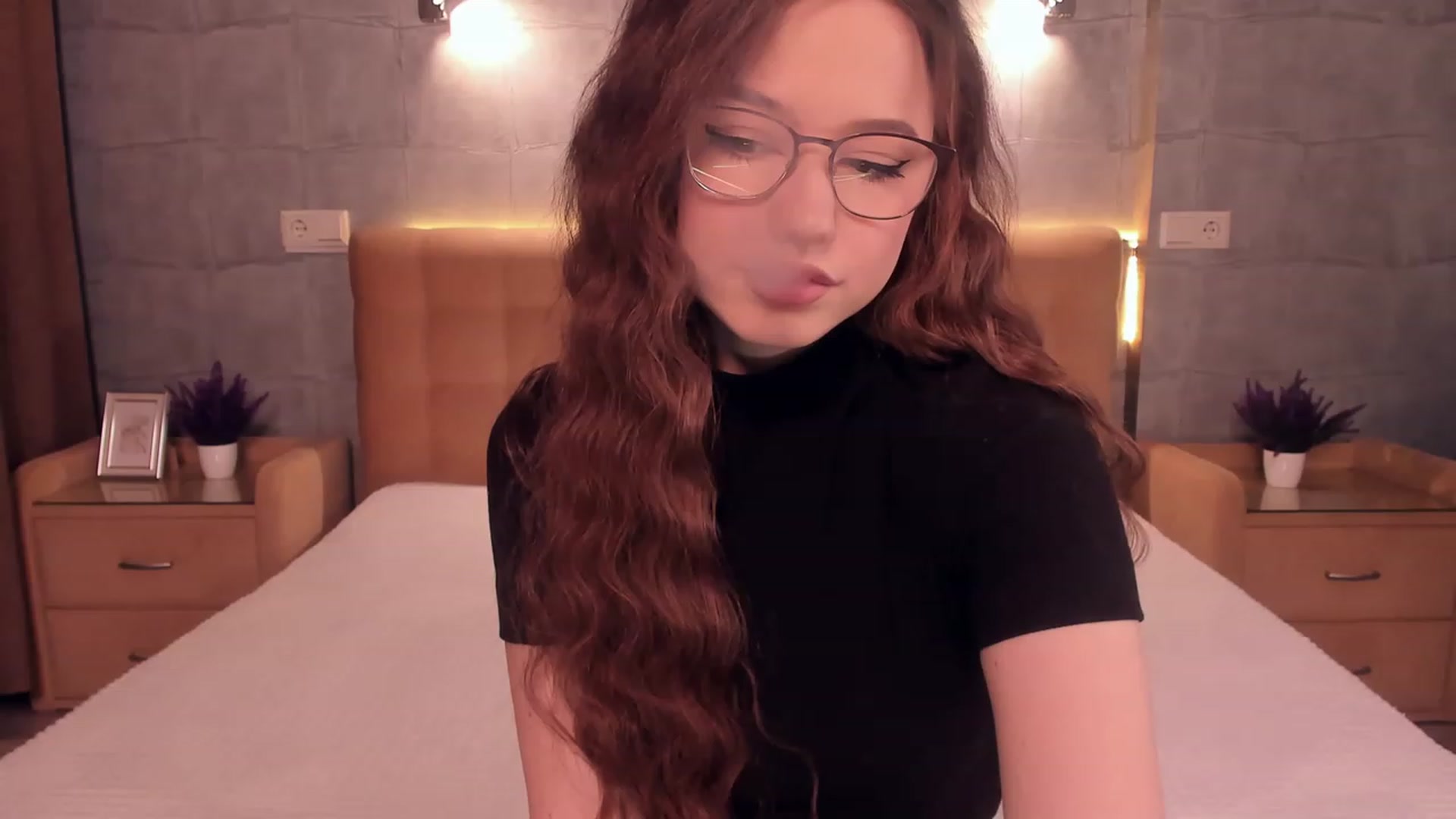 Gallery image thumbnail from Pinkgold_'s myfreecams stream on, 02/17/2023, 16:06 image 4 of 20