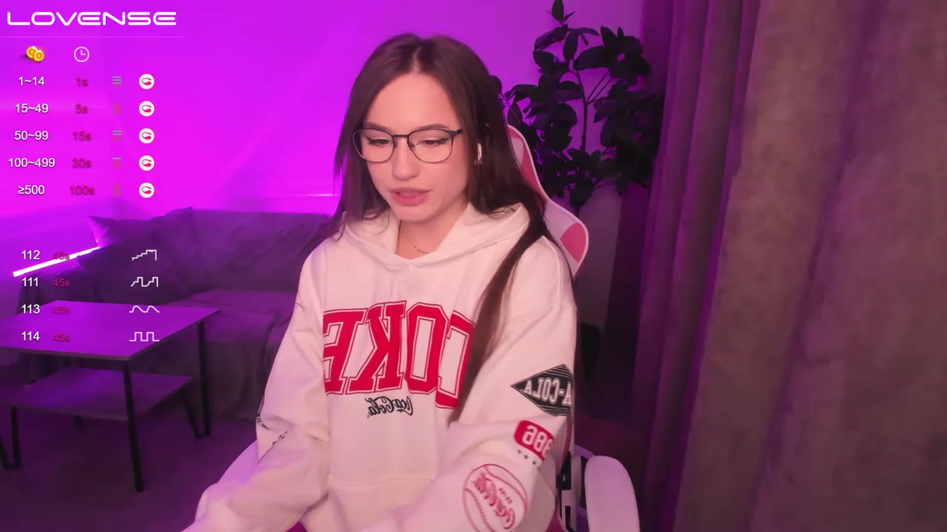 Gallery image thumbnail from Pinkgold_'s myfreecams stream on, 03/07/2023, 02:27 image 17 of 20
