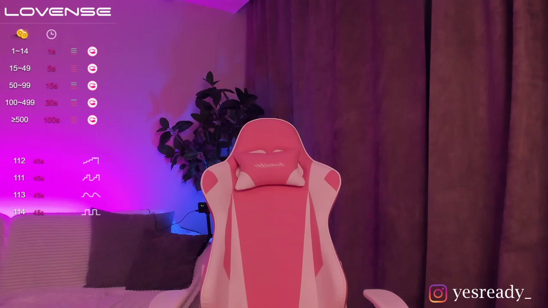 Gallery image thumbnail from Pinkgold_'s myfreecams stream on, 03/13/2023, 24:03 image 16 of 20