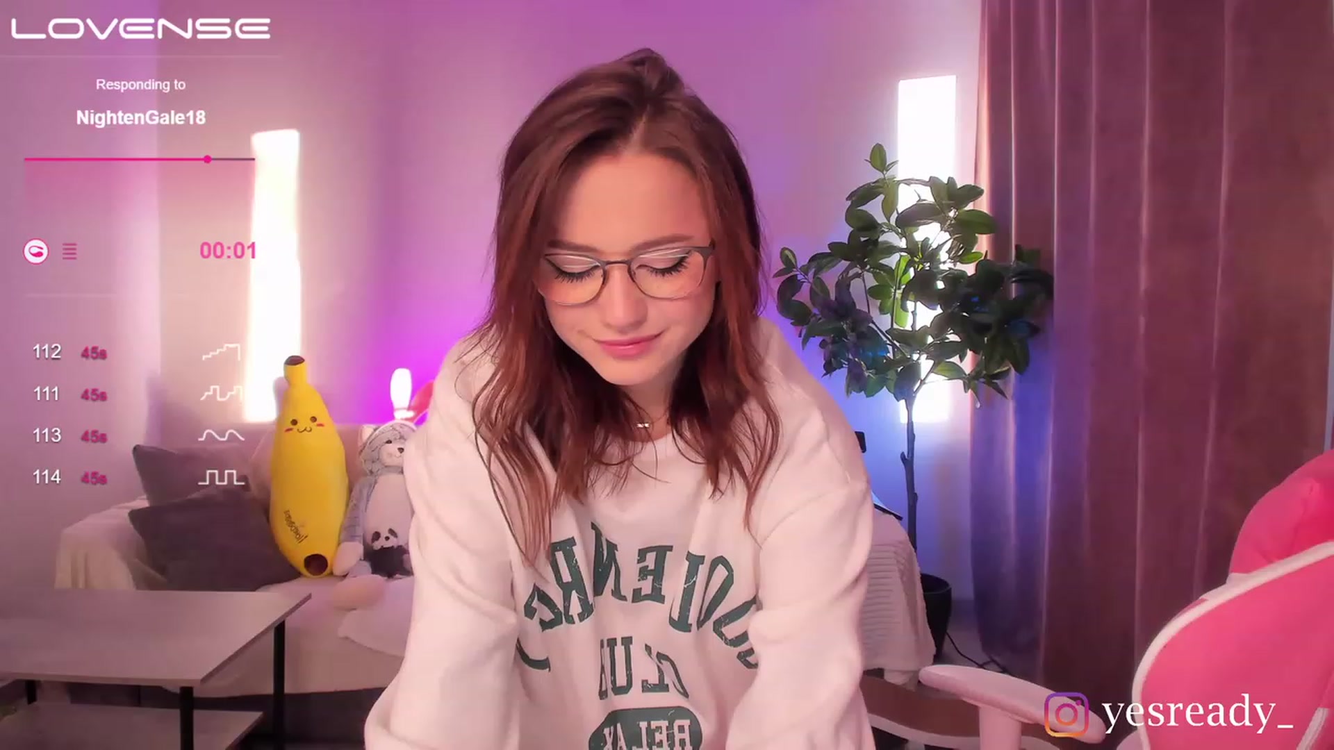 Gallery image thumbnail from Pinkgold_'s myfreecams stream on, 03/13/2023, 05:10 image 19 of 20