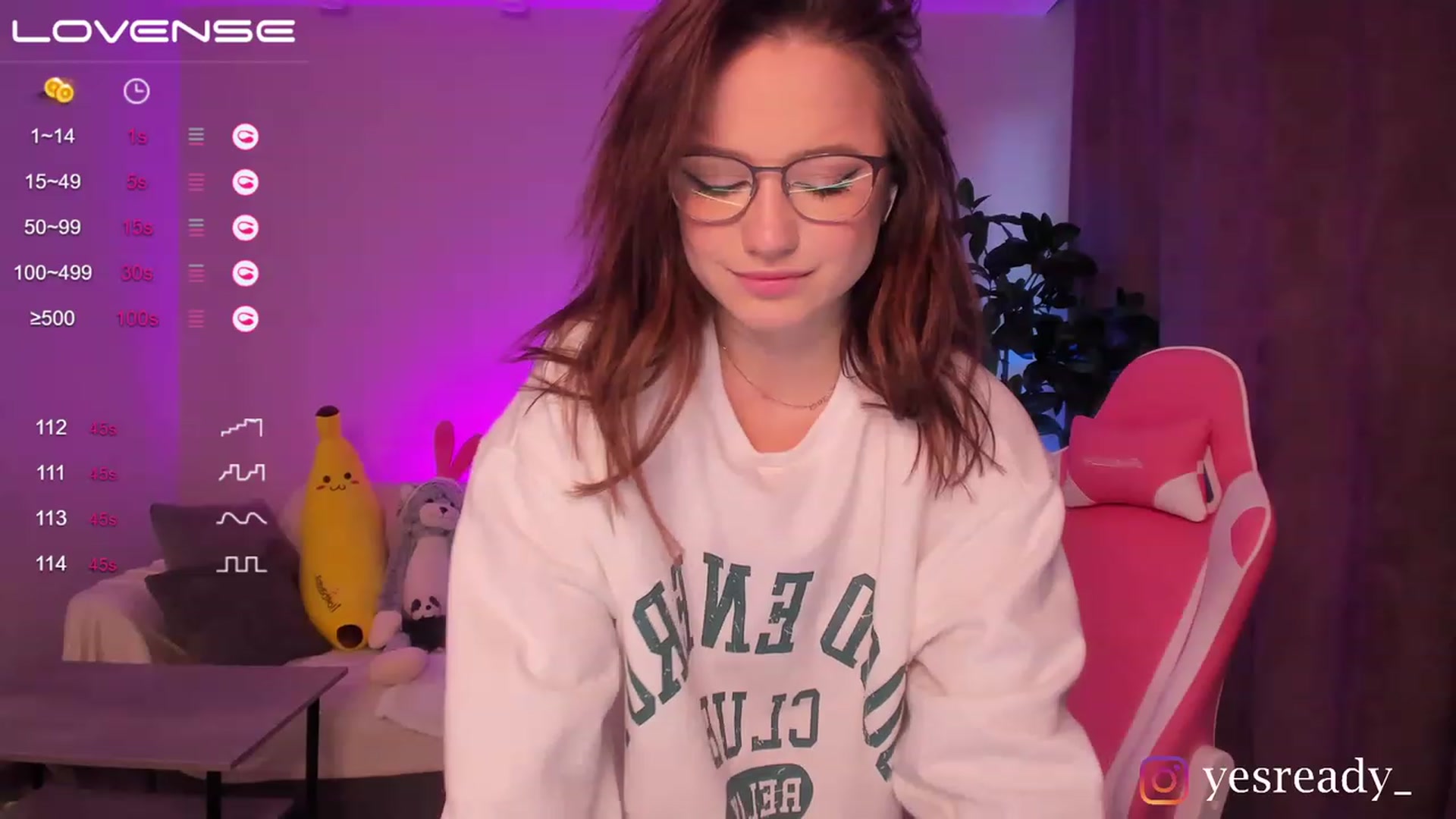 Gallery image thumbnail from Pinkgold_'s myfreecams stream on, 03/13/2023, 05:10 image 6 of 20