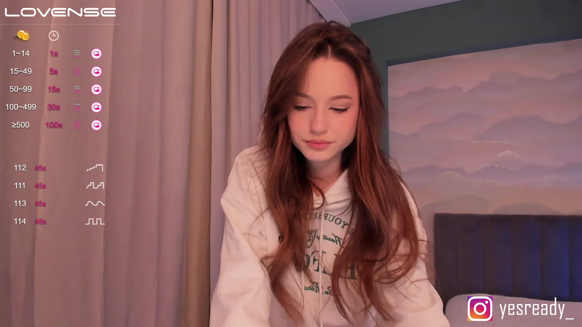 Gallery image thumbnail from Pinkgold_'s myfreecams stream on, 03/31/2023, 24:02 image 2 of 20
