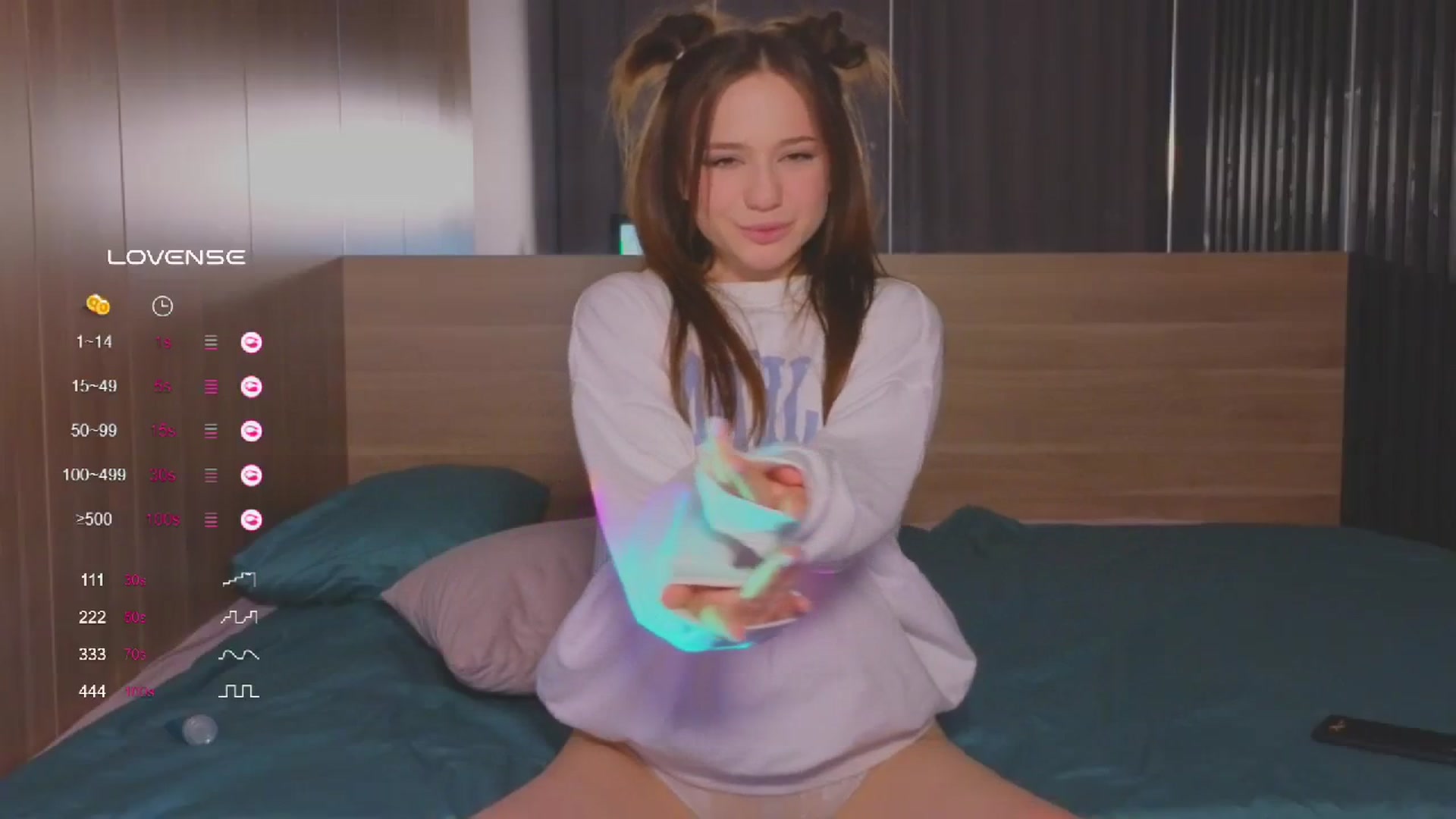 Gallery image thumbnail from Pinkgold_'s myfreecams stream on, 10/19/2023, 15:05 image 9 of 20