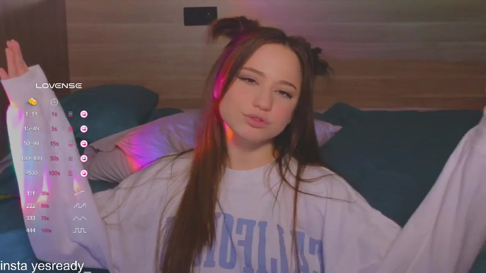 Gallery image thumbnail from Pinkgold_'s myfreecams stream on, 10/19/2023, 15:56 image 15 of 20