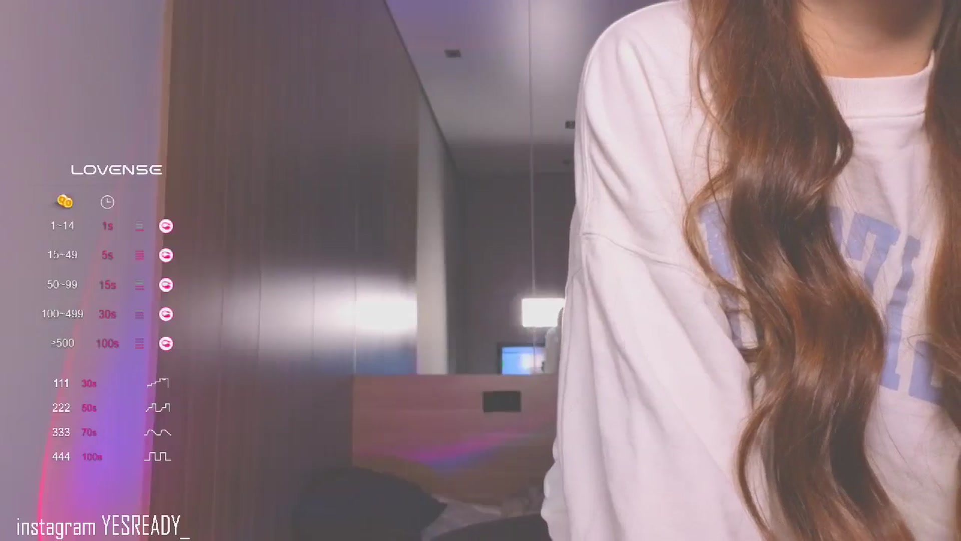 Gallery image thumbnail from Pinkgold_'s myfreecams stream on, 10/28/2023, 11:40 image 10 of 20