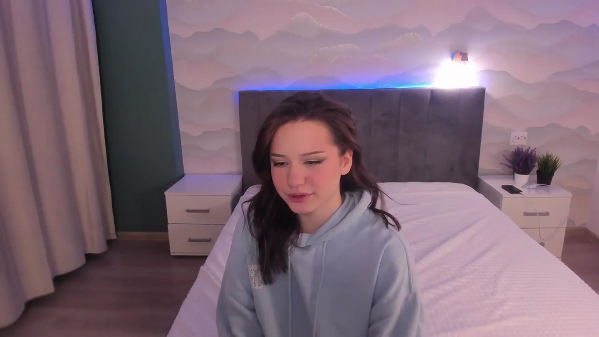 Gallery image thumbnail from Pinkgold_'s myfreecams stream on, 11/11/2023, 18:13 image 9 of 20
