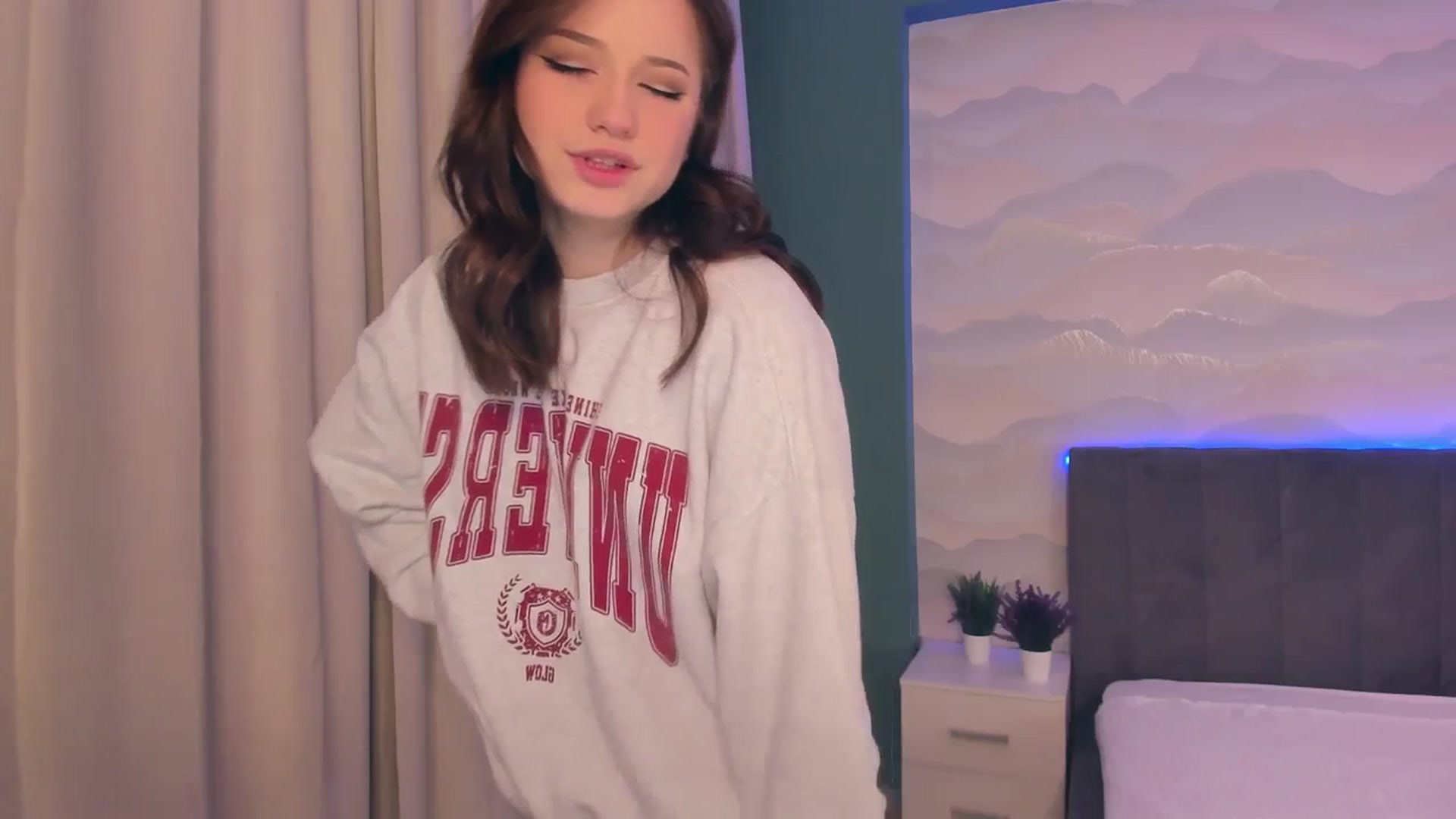 Gallery image thumbnail from Pinkgold_'s myfreecams stream on, 11/12/2023, 16:33 image 4 of 20