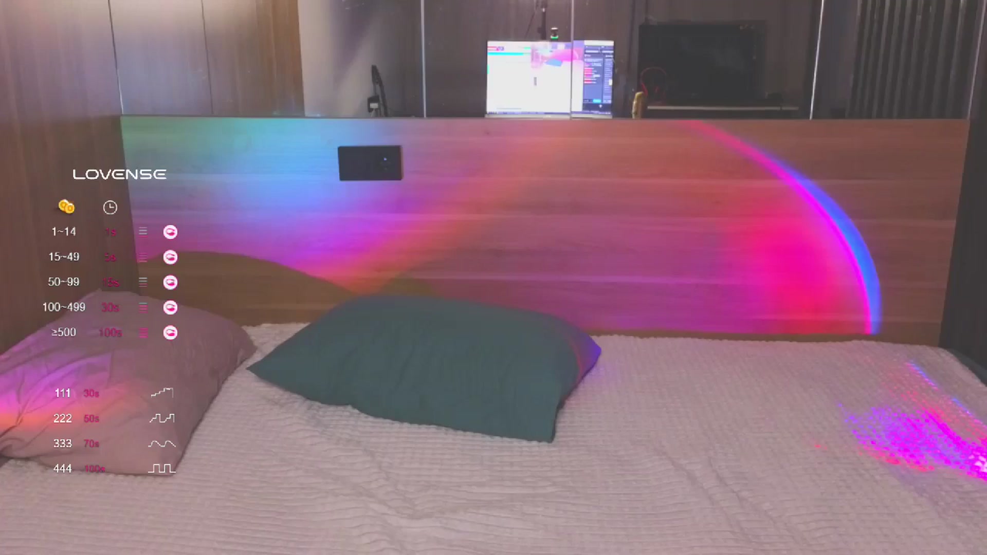 Gallery image thumbnail from Pinkgold_'s myfreecams stream on, 12/14/2023, 10:59 image 5 of 20